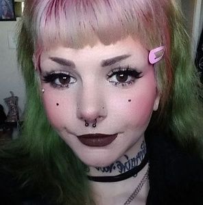 Meet your Posher, Cinder